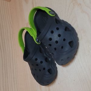 CROCS Kids sz9  Bin7
